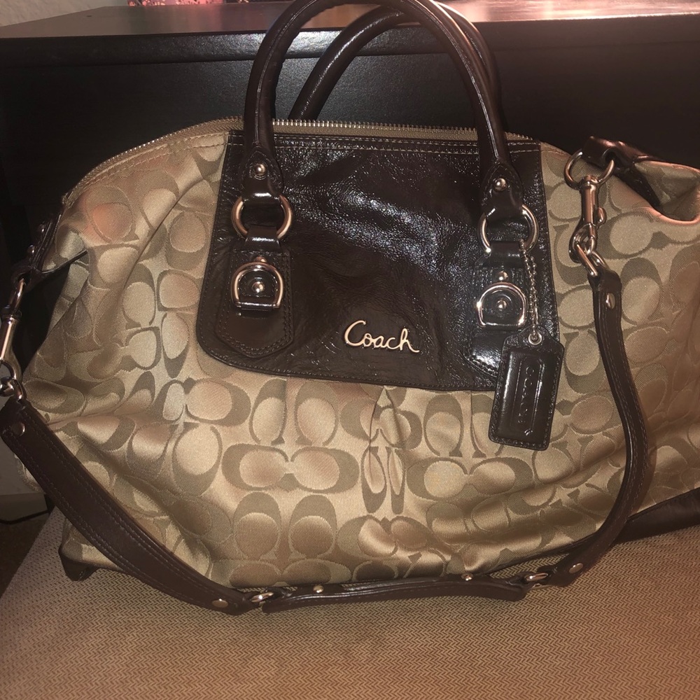 Coach shoulder bag